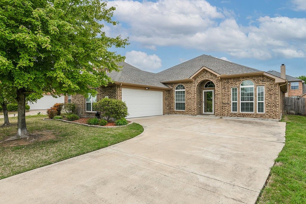 104 Foxwood Ln, Red Oak, TX 75154 Zillow