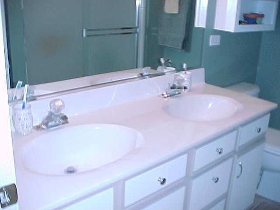 5th image of 1150 Shorewood Ct