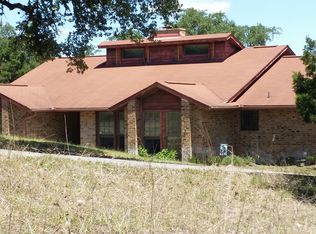 1389 Johnson Rd, Canyon Lake, TX 78133