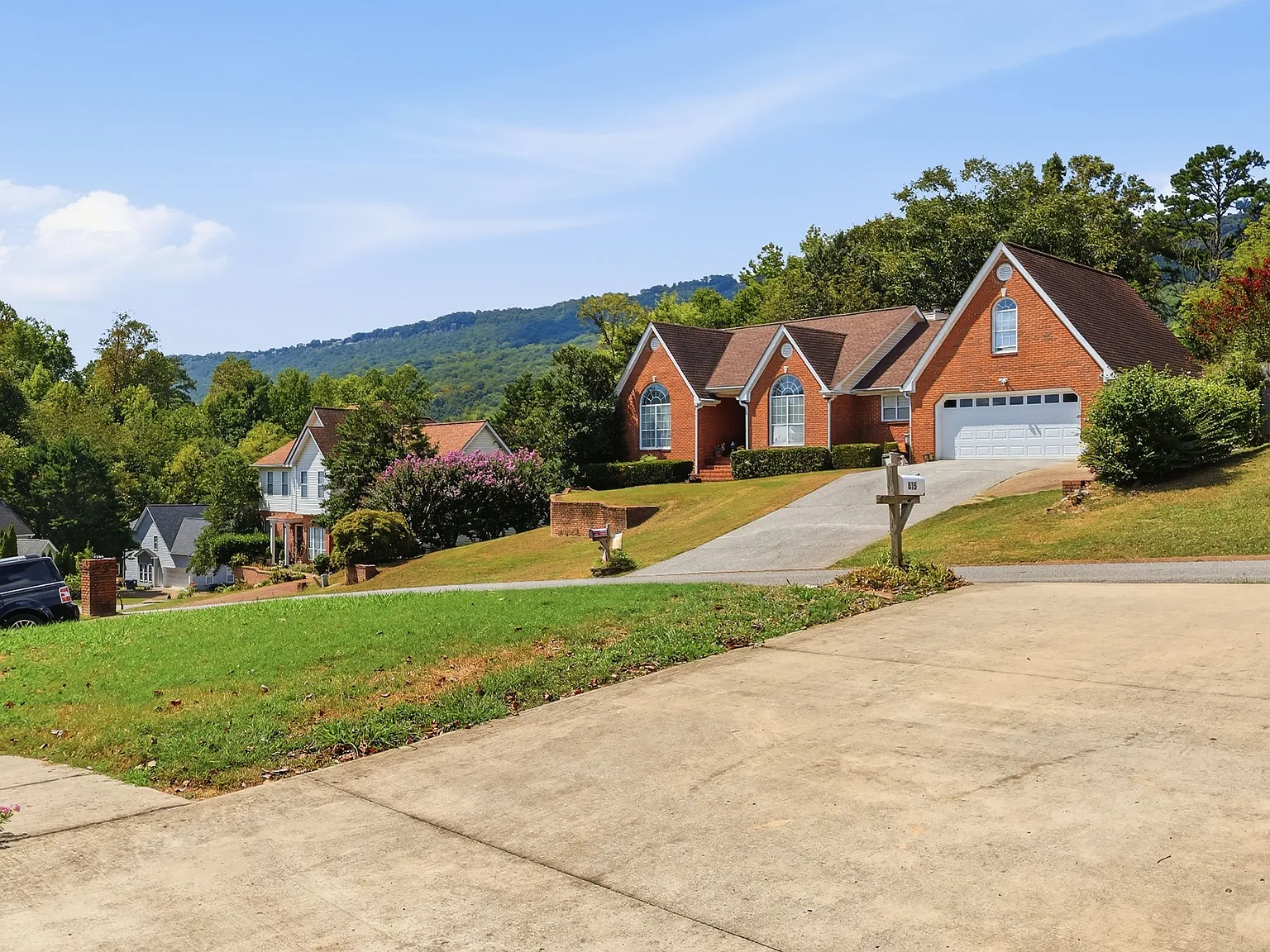 4 bed, 2797 sqft, $3,000 — Photo 3