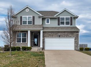 2004 Spring Bloom Ct, La Grange, KY 40031
