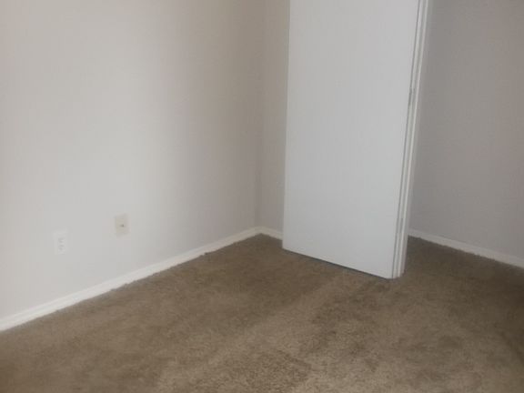 New carpet & paint 2018