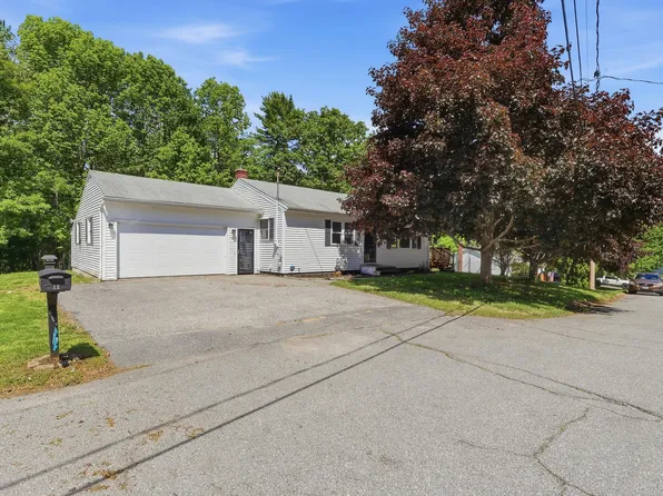 12 Saint Patrick Avenue, Lewiston, ME 04240