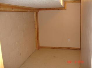 8 NW 1000th Rd, Warrensburg, MO 64093