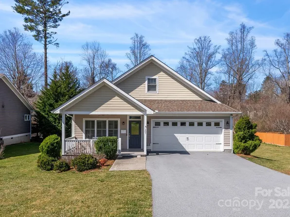 107 Fox Creek Dr, Fletcher, NC 28732