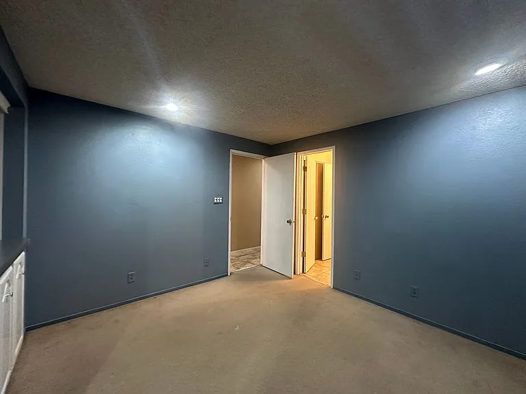 1500 Ellendale Ct — Photo 17