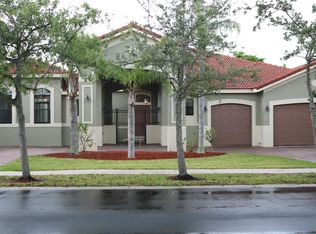 19020 SW 24th St, Hollywood, FL 33029