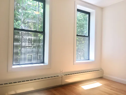 Rented by Premier Metro Realty Corp | media 4