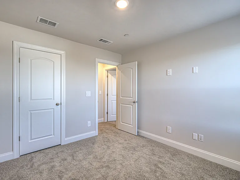 204 Douglas Bend Rd #1804 — Photo 16