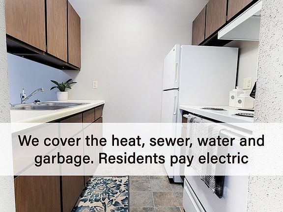 4th image of 1624 8th St N #76