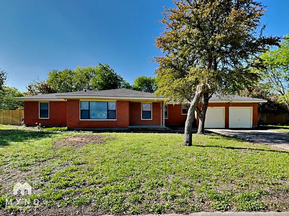 724 Stuckert Dr, Burleson, TX 76028