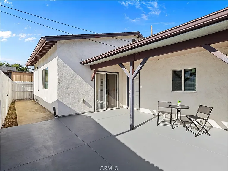 15803 Chatsworth St — Photo 7