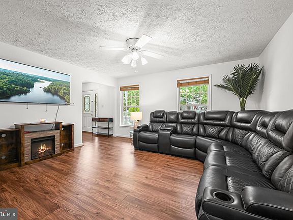5th image of 6584 Huntshire Dr
