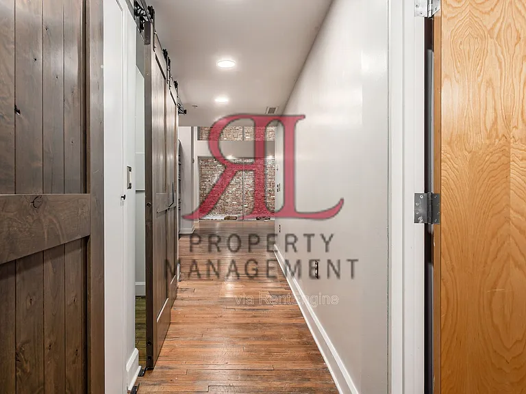 106 N High St #101 — Photo 15