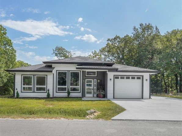 2017 Lake Viking Ter, Gallatin, MO 64640