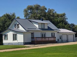 42972 234th St, Howard, SD 57349