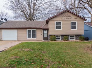 305 Judith Dr, Normal, IL 61761