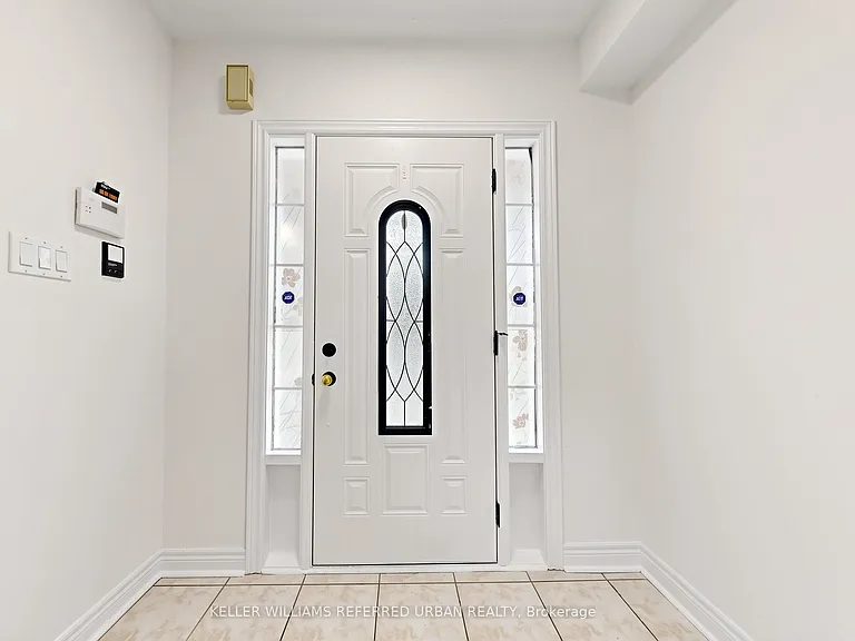 65 Martini Dr — Photo 3