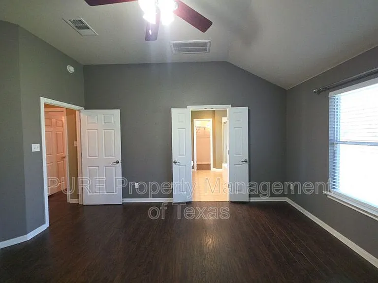 18401 Hees Ln — Photo 25