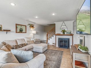 7505 Vinewood Ct, Maple Grove, MN 55311