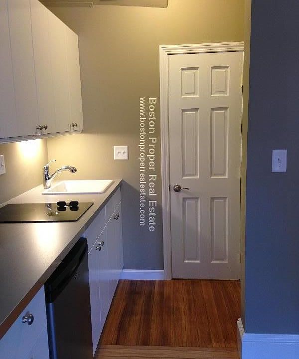 323 Beacon St. #7 Boston - Back Bay Unit Photo 2