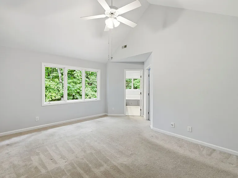 121 Waverly Forest Ln — Photo 11