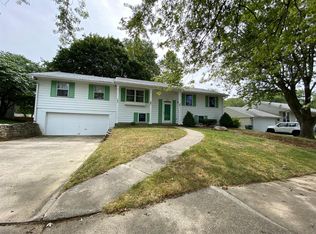 655 Sheffield Dr, Valparaiso, IN 46385