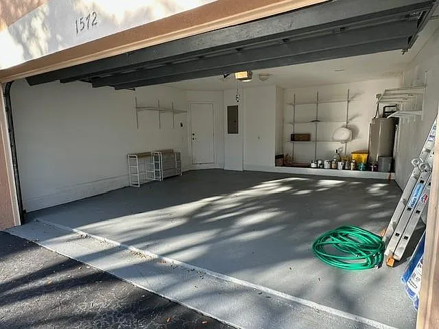 1572 Banyan Way — Photo 2