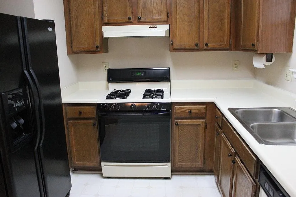 2931 Lexington Trace Drive SE — Photo 3