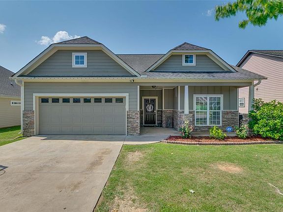 3rd image of 153 Bonnieville Dr