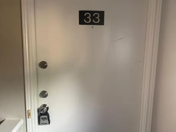 6402 Del Monte Dr APT 33, Houston, TX 77057