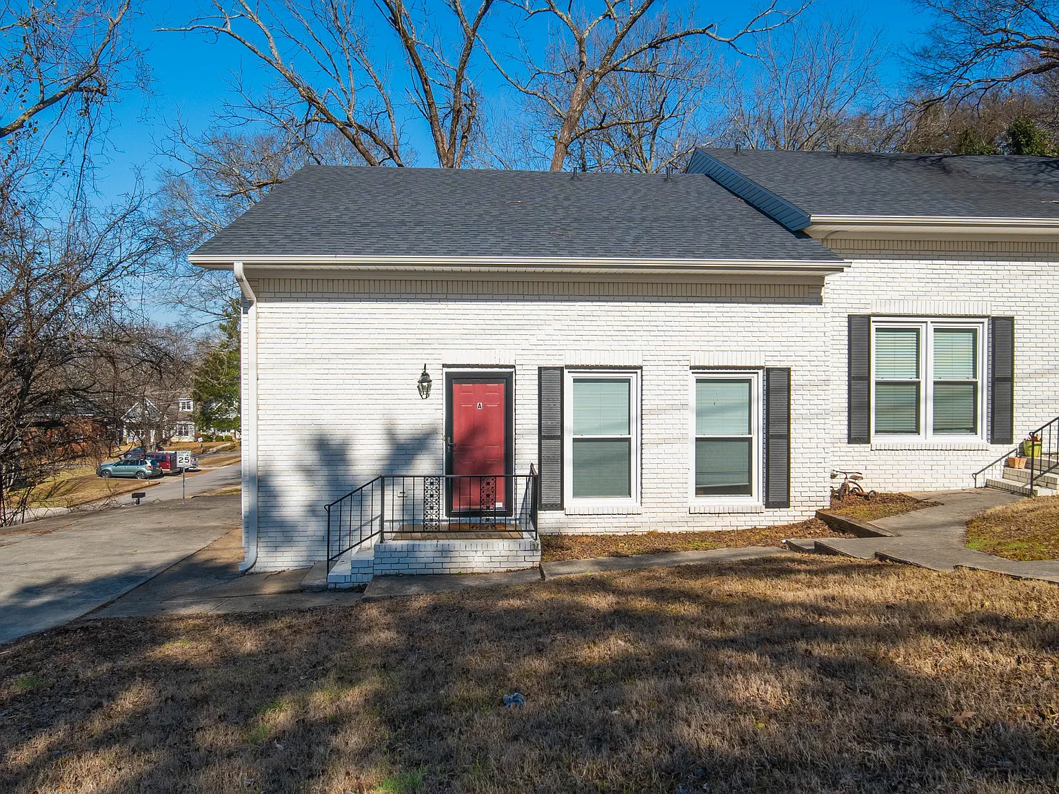 1601- Wells Avenue - A — Photo 2