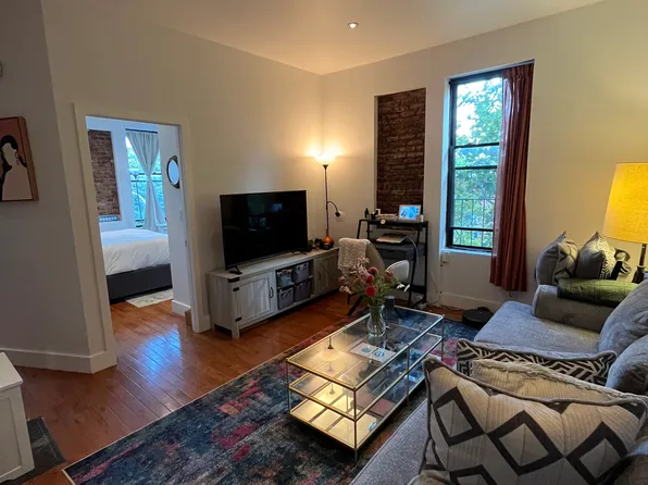 314 Carroll Street image 1 of 5