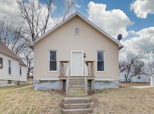 1206 W Taylor St, Bloomington, IL