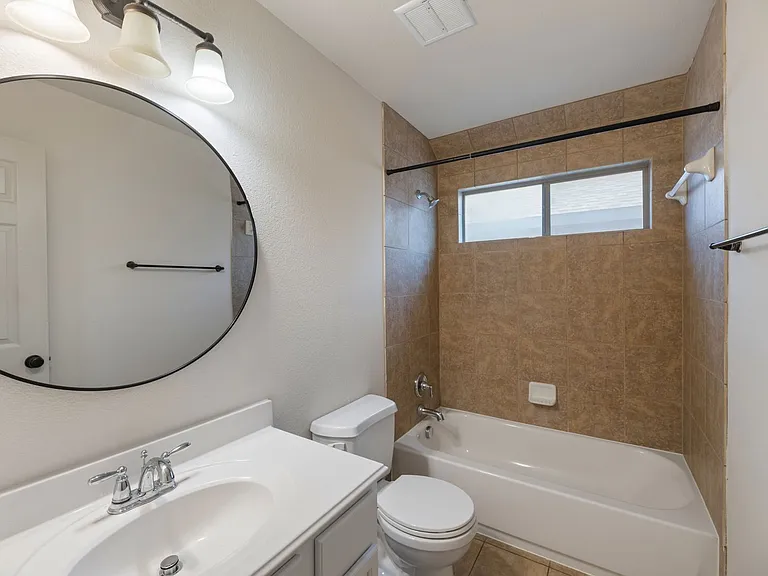 1636 Quail Grove Dr — Photo 32
