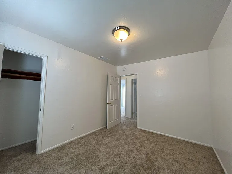 357 Garfield Ave — Photo 7