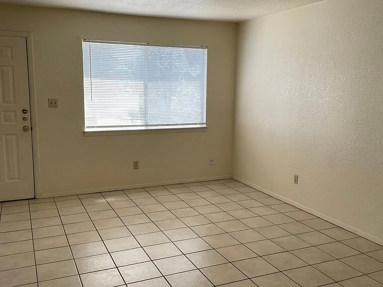 2450 Hagerty Rd #1 — Photo 25
