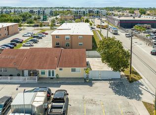 330 W 74th Pl #330, Hialeah, FL 33014