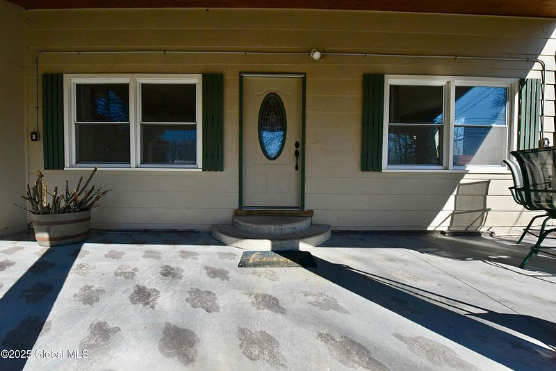 5th image of 113 Priddle Road
