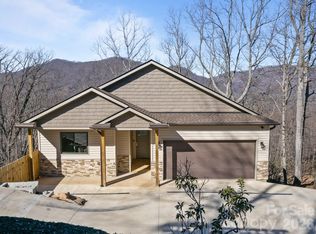 225 Aurora Ln, Tryon, NC 28782