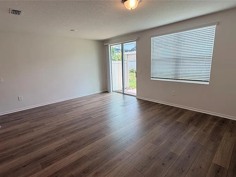 16346 Bird Of Paradise Ave — Photo 10