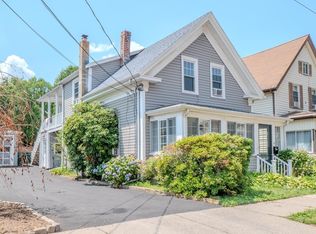 16 Cleveland St, Lynn, MA 01904