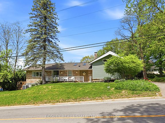 2nd image of 2450 Sixth Concession Rd