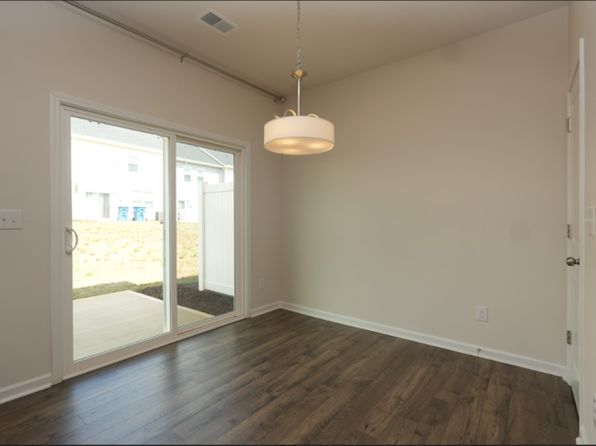 3755 Yorkshire Pl