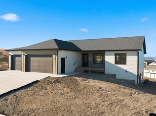 4811 Papillion Dr, Rapid City, SD 57703