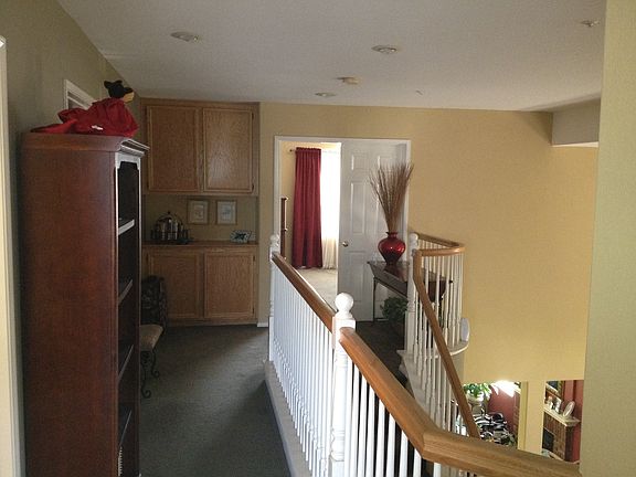 5th image of 6020 W Park Dr