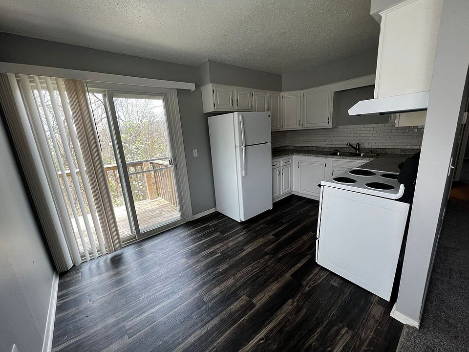 1st image of 3107 Schuetzen Ln APT 3
