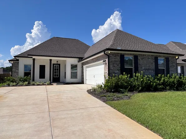 7 E Tweet St, Freeport, FL 32439