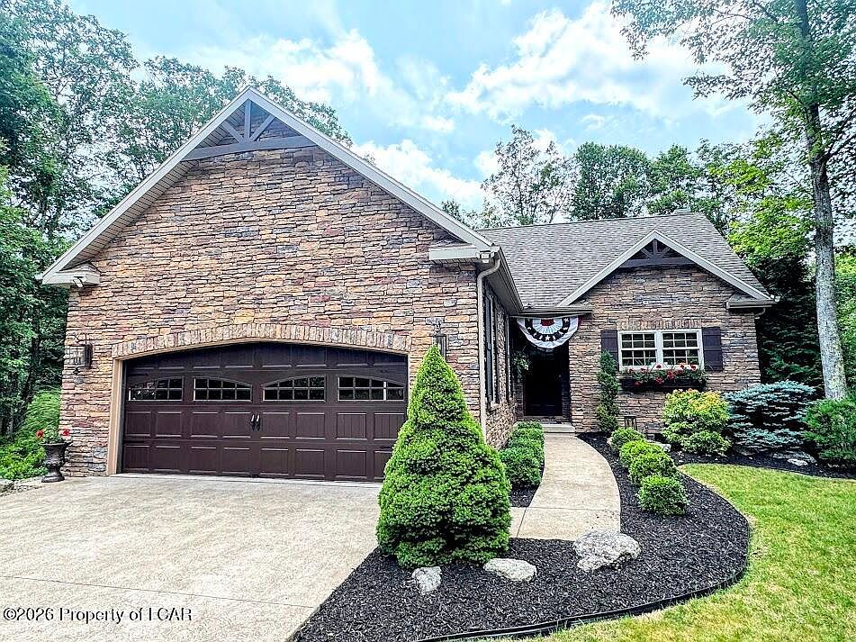 1st image of 14 Winged Foot Dr