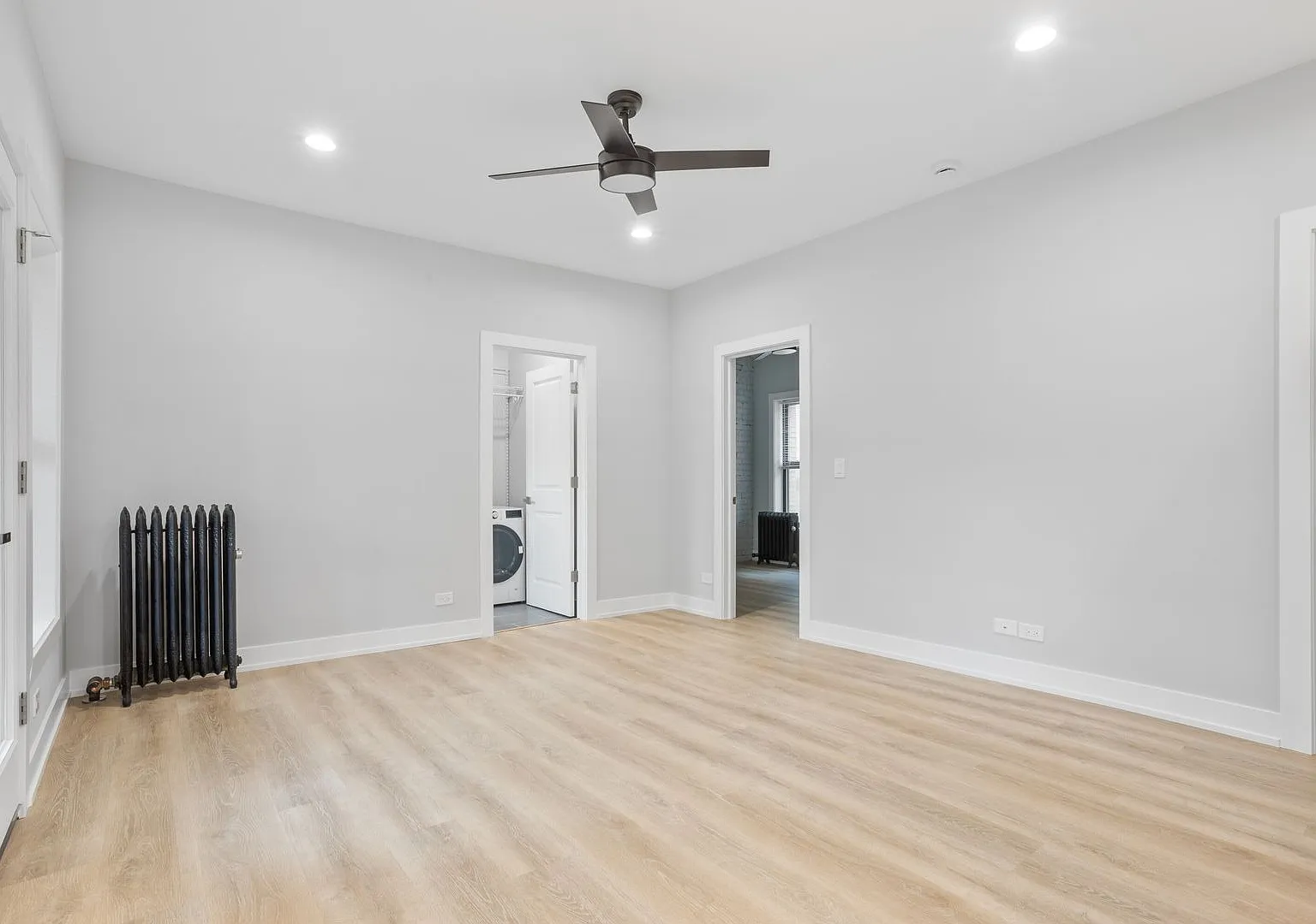 2 bed, 500 sqft, $2,400 — Photo 2